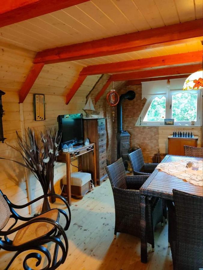 Domki U Bartka I Moni Villa Sasino Exterior foto